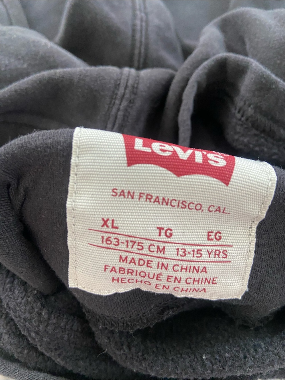 **bundle 3 for $20**Levi's Black Crewneck Sweatshirt - Picture 3 of 3